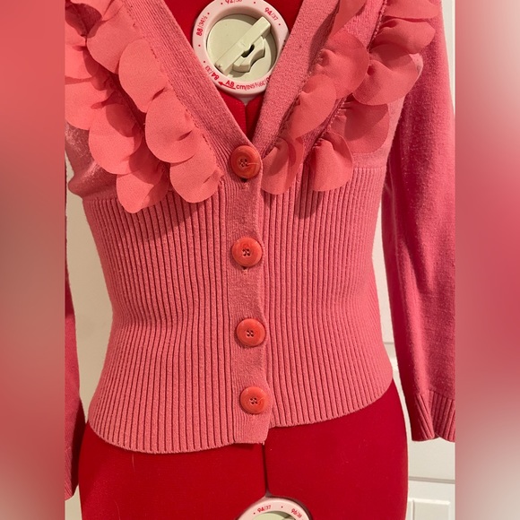 2FOR$30 Y2K Coral Pink Flower Appliqué 3/4 Sleeve Knit Cardigan Sweater - Picture 4 of 11